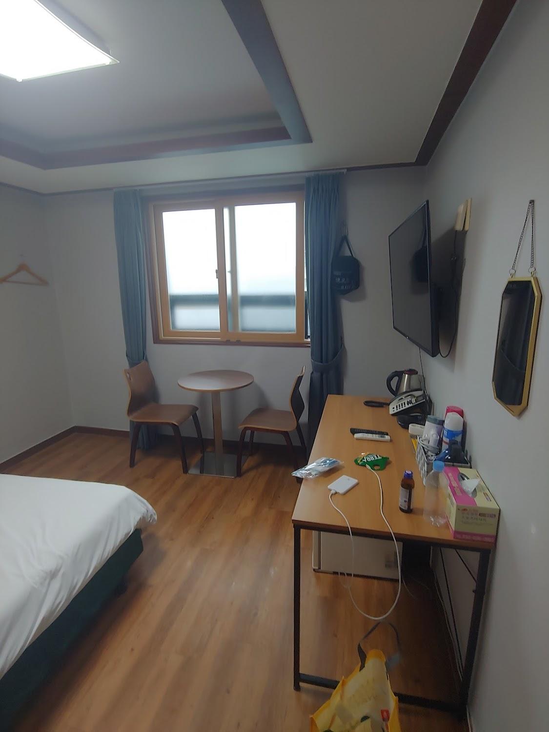 Cover Image for 속초 호텔 자다