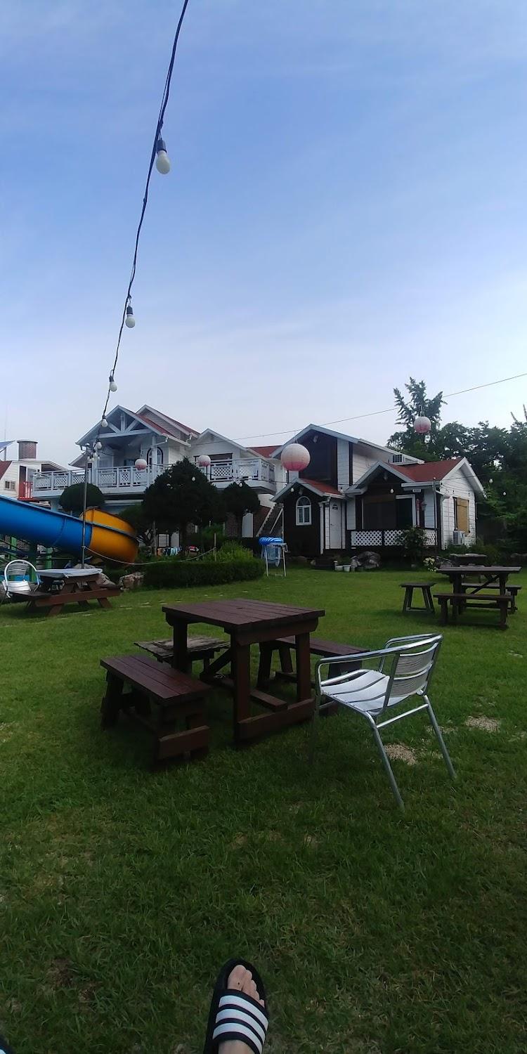 Cover Image for Gapyeong Ilsang Escape Pension