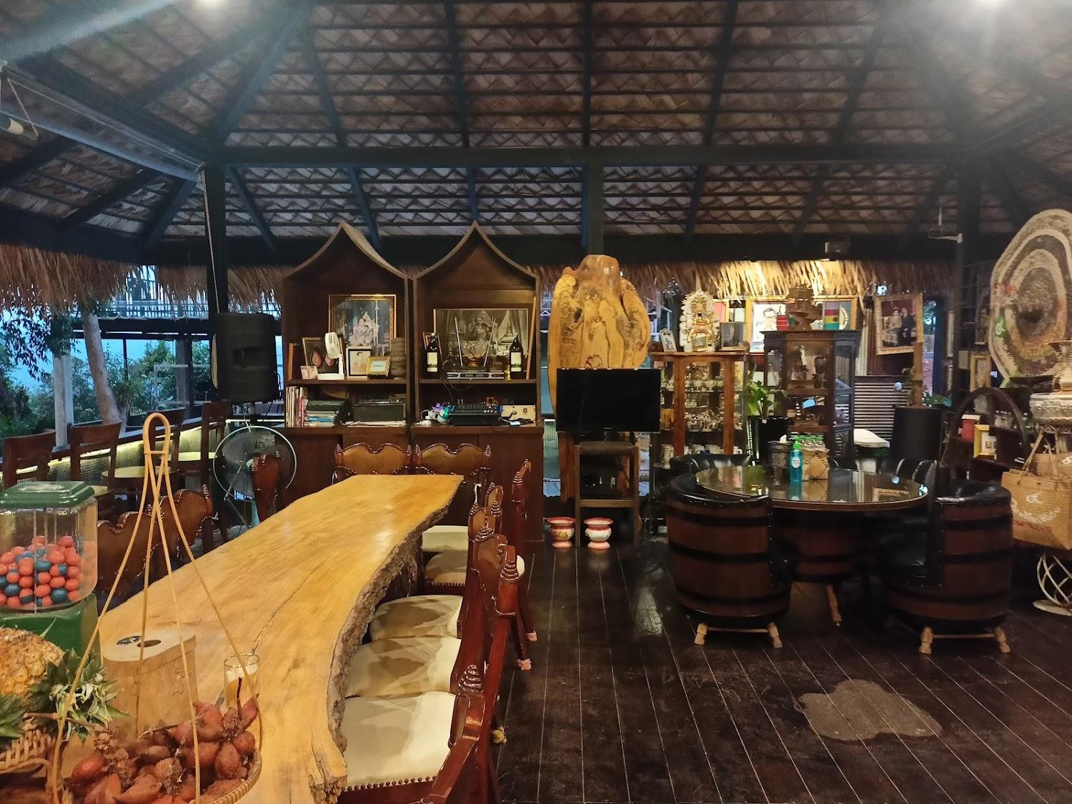 Cover Image for The Nine Bistro Grand Hill & Resort