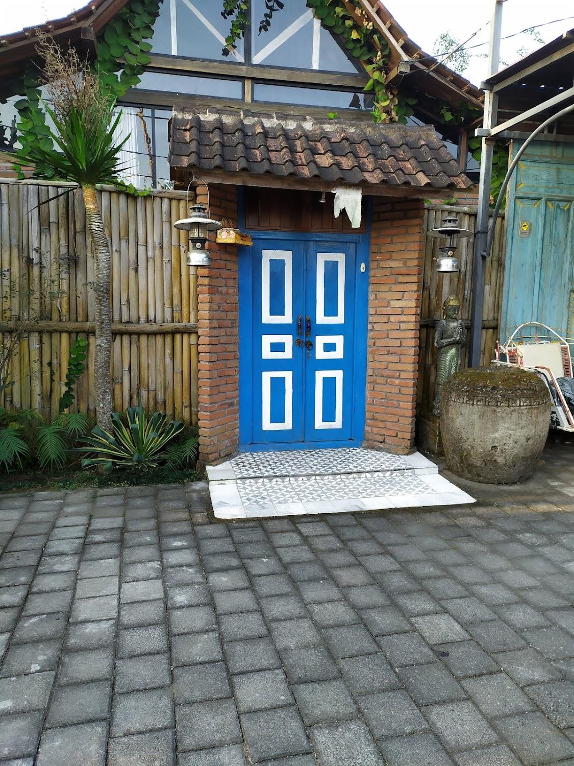 Cover Image for The Beji Mas