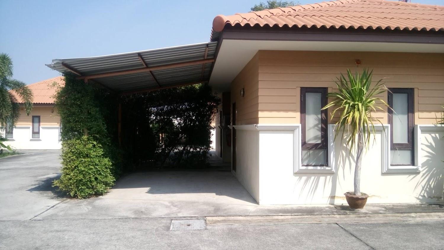 Cover Image for บางแสนคลาสสิคเพลส