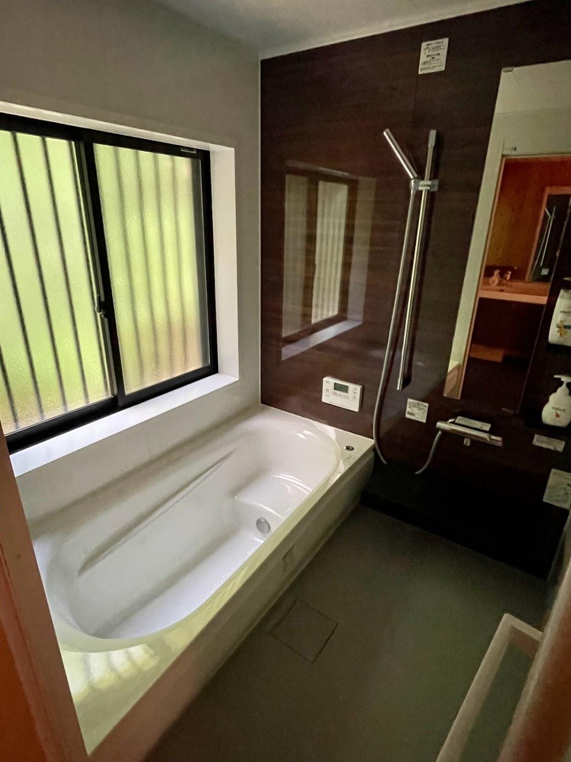 Cover Image for KOMINKA HOTEL 四季の家