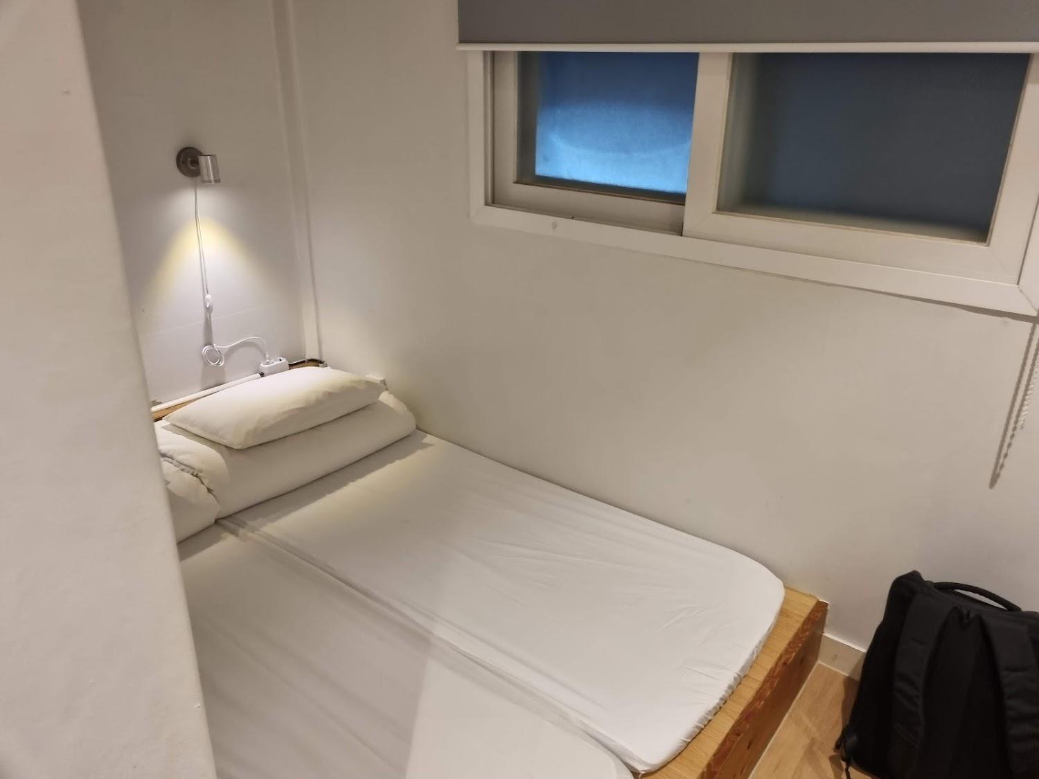 Cover Image for BINGO HOSTEL