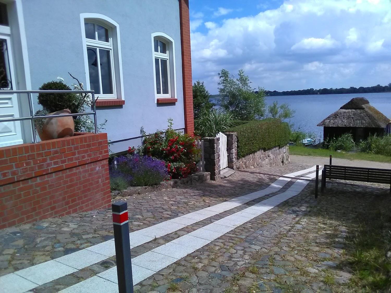 Cover Image for Landhaus am Schaalsee Hotel - Appartements - Ferienhaus