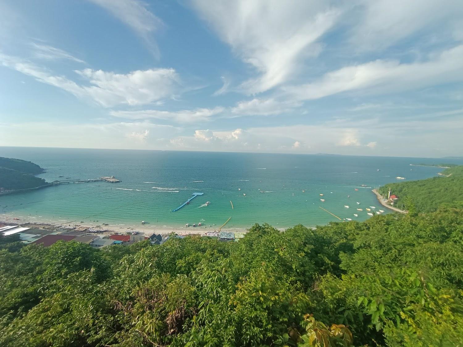Cover Image for ลมทะเล หาดตาแหวน (Lomtalay Had Tawaen)
