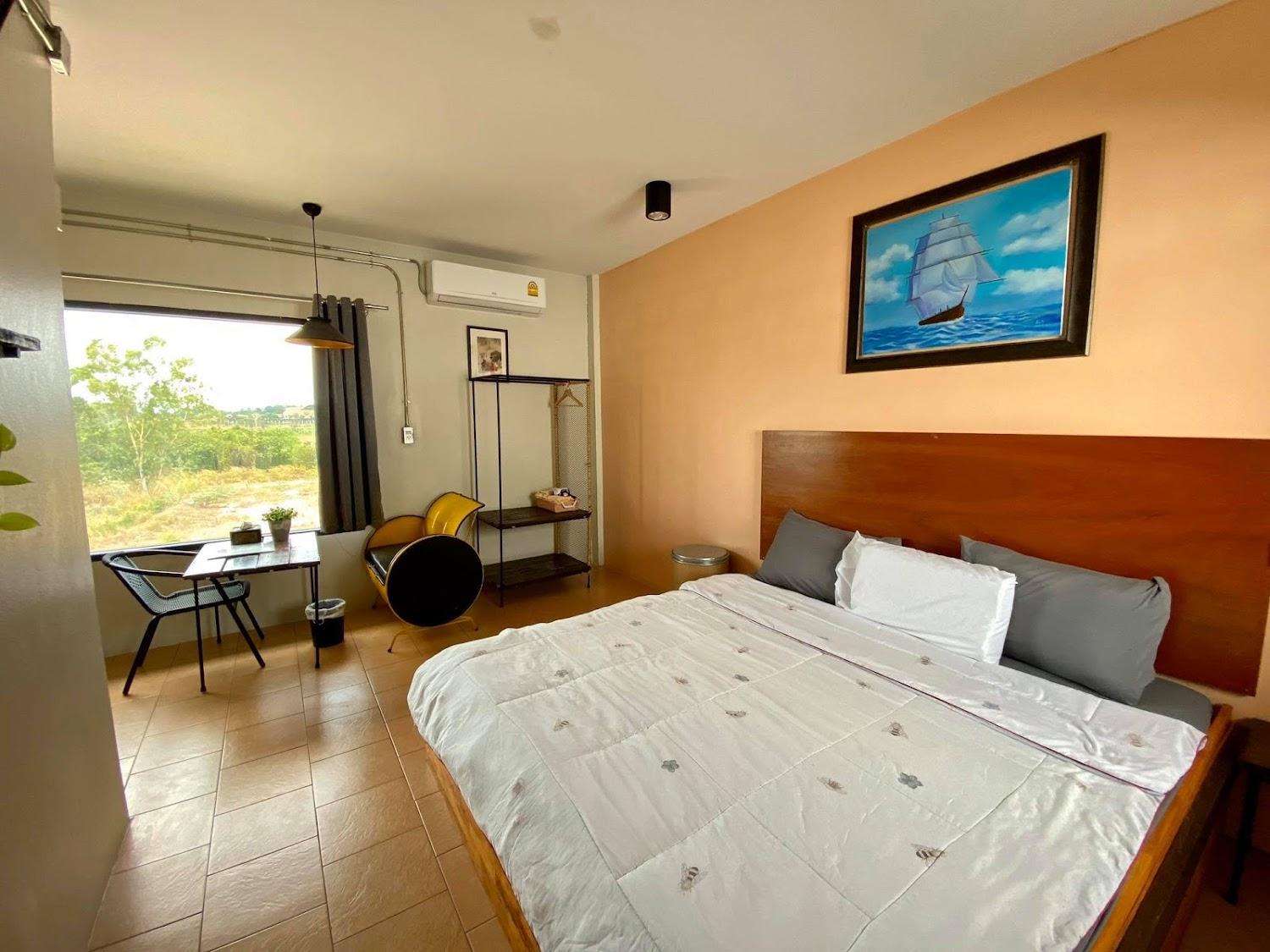 Cover Image for RiverHills Hotel