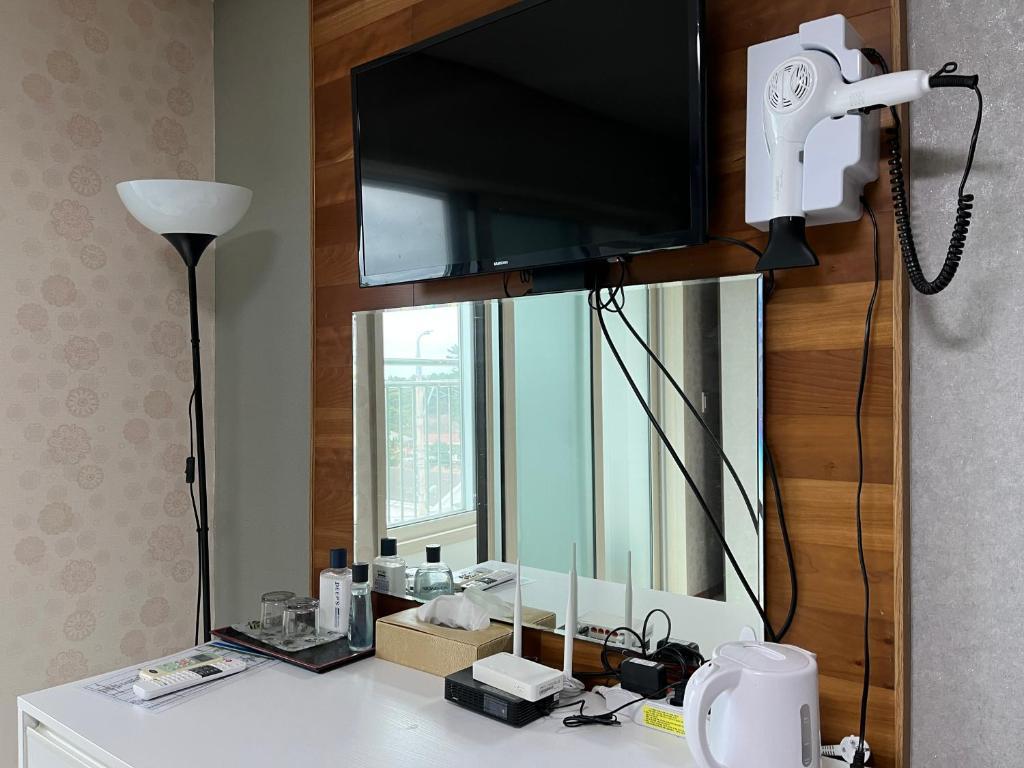 Cover Image for Hill Hotel Jeju