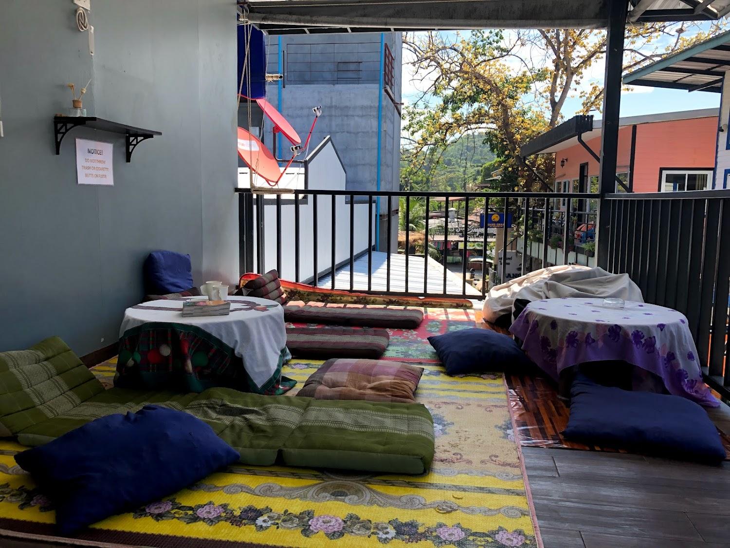 Cover Image for Decho Hostel
