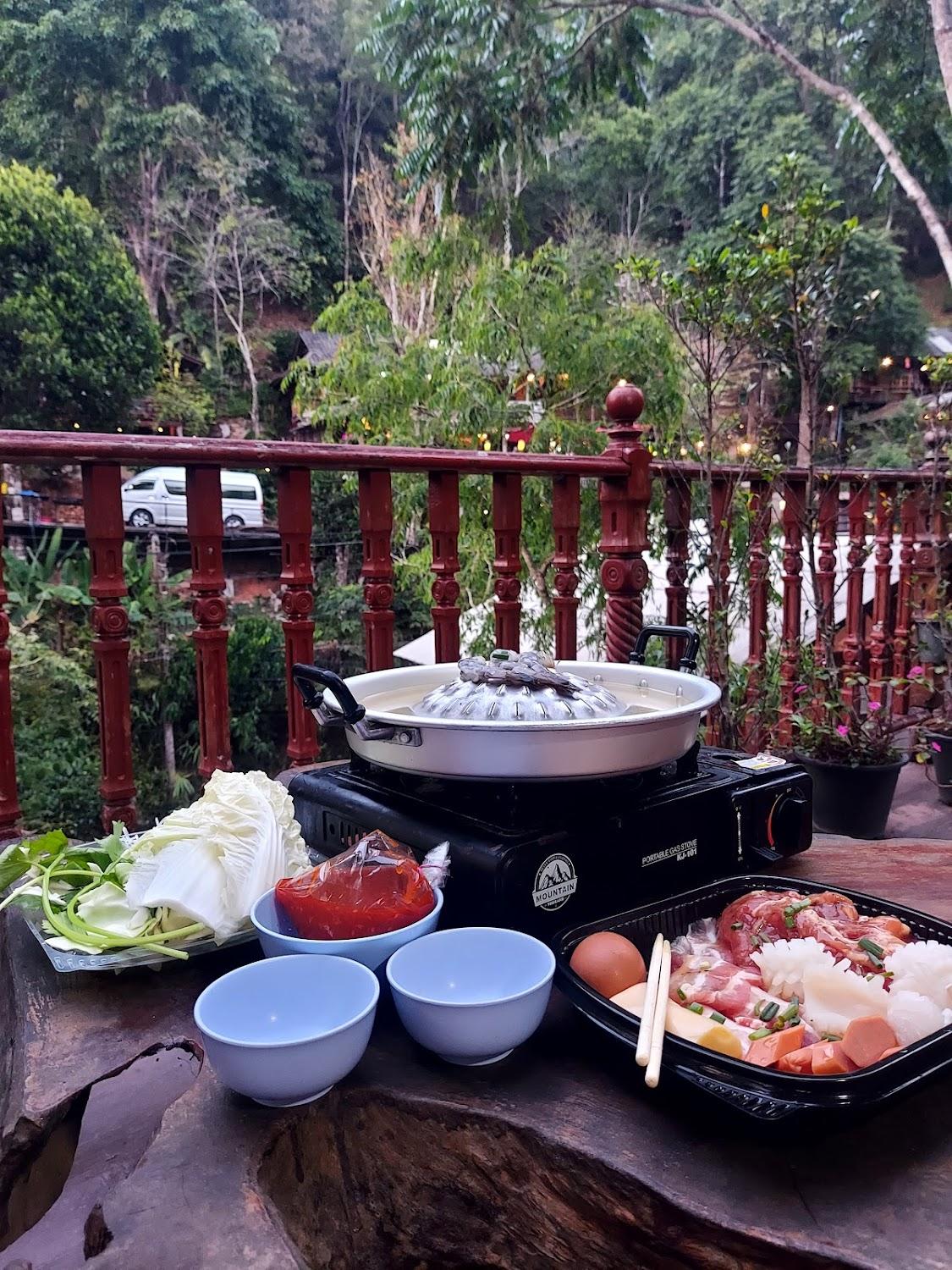 Cover Image for สำราญชน แม่กำปองเชียงใหม่