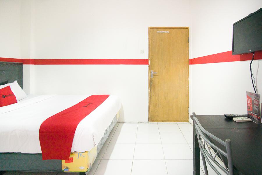 Cover Image for RedDoorz @ Jalan Maengket Manado
