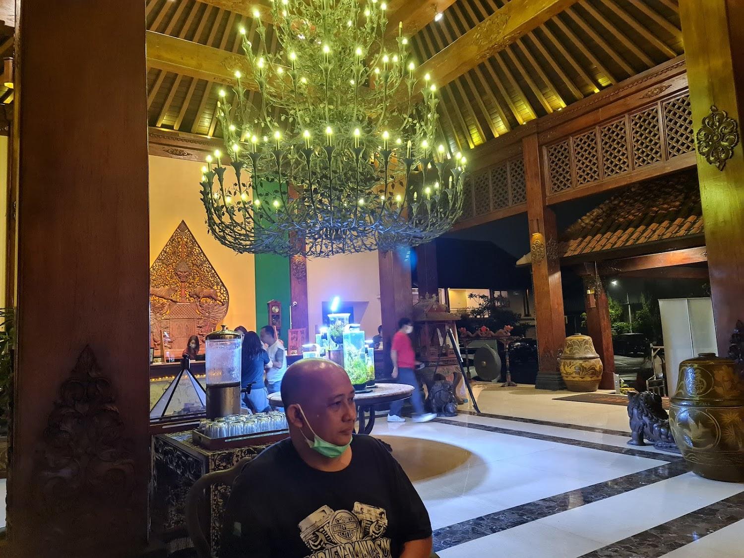 Cover Image for Hotel Laras Asri Resort and Spa Salatiga