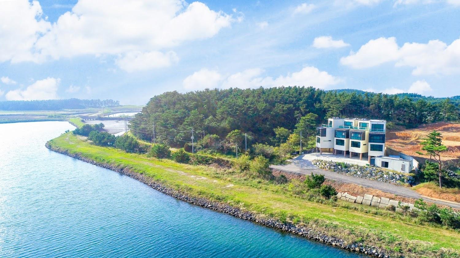 Cover Image for 라벨르키즈풀빌라