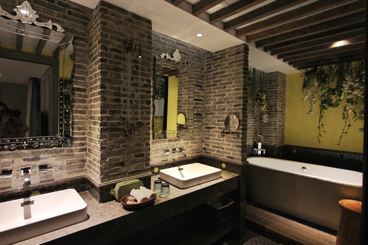 Cover Image for Bamboo Retreat