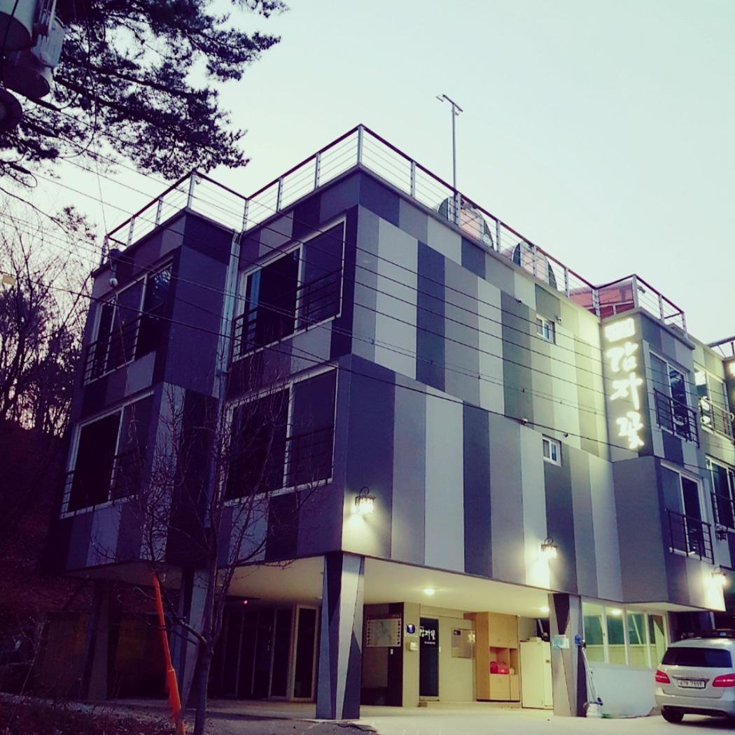 Cover Image for 감자꽃펜션