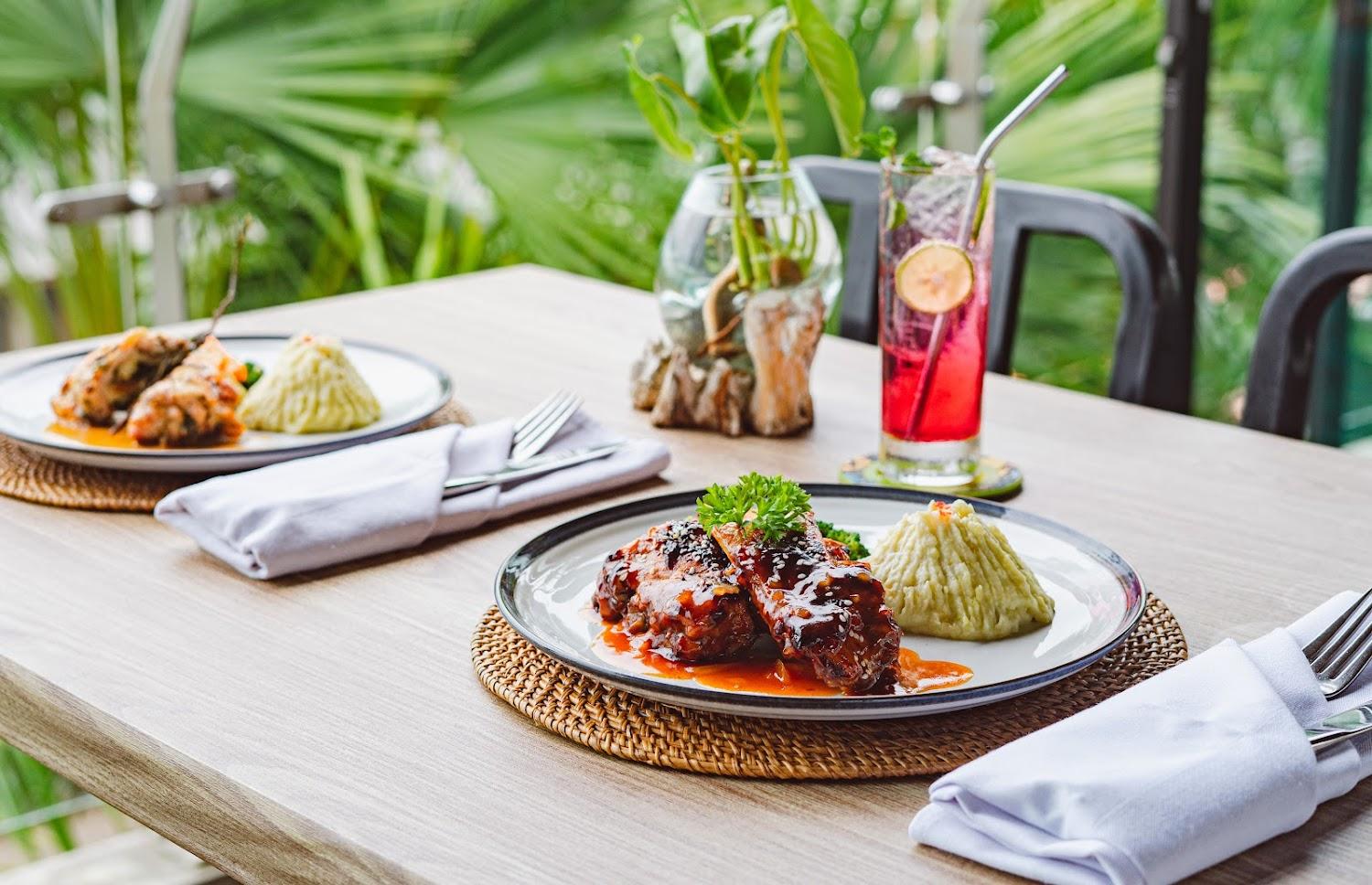 Cover Image for MaxOneHotel.com @ Ubud