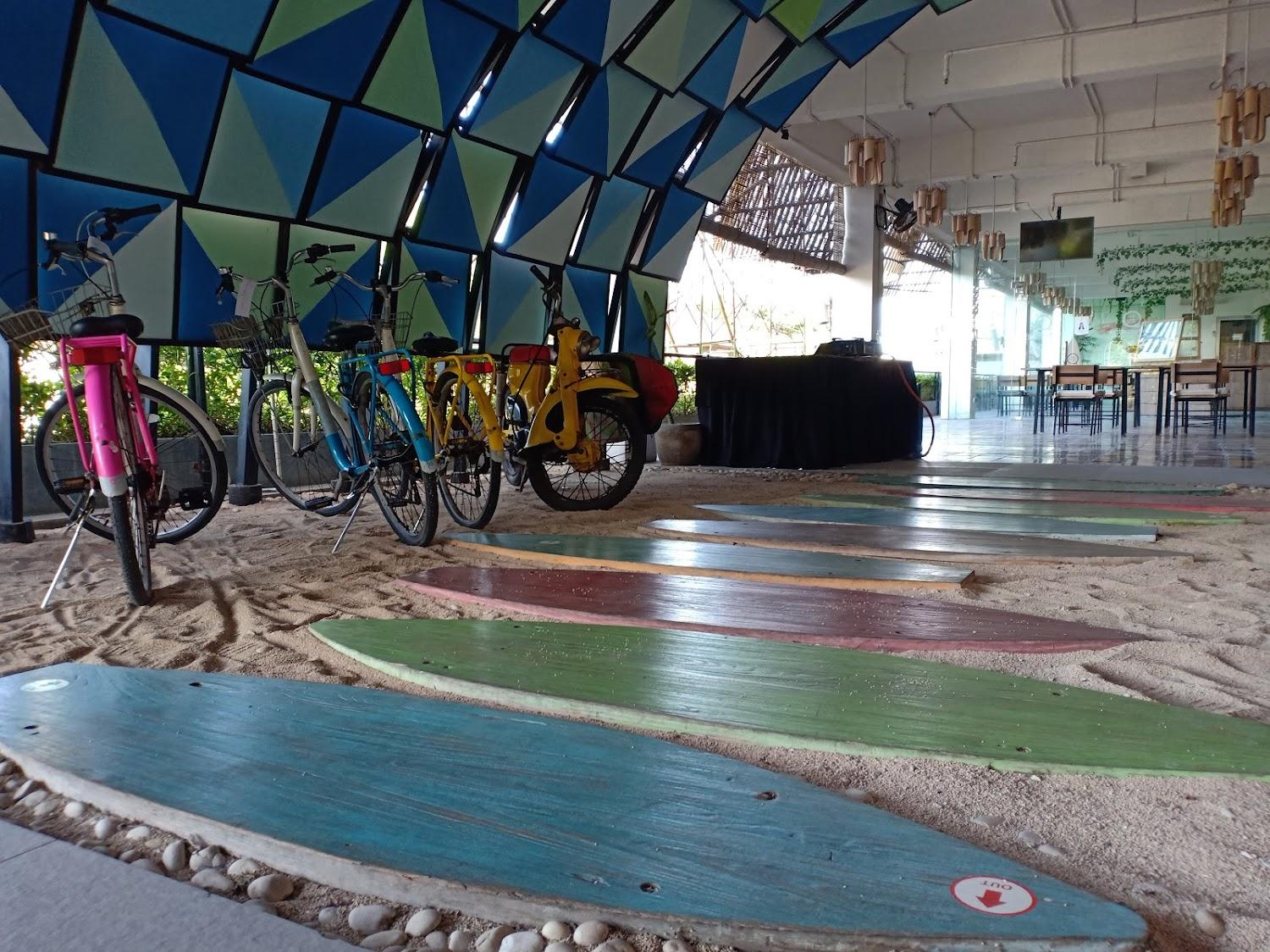 Cover Image for Koa D Surfer Hotel