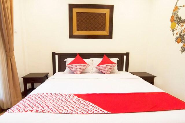 Cover Image for OYO 261 Sasono Putro Guest House