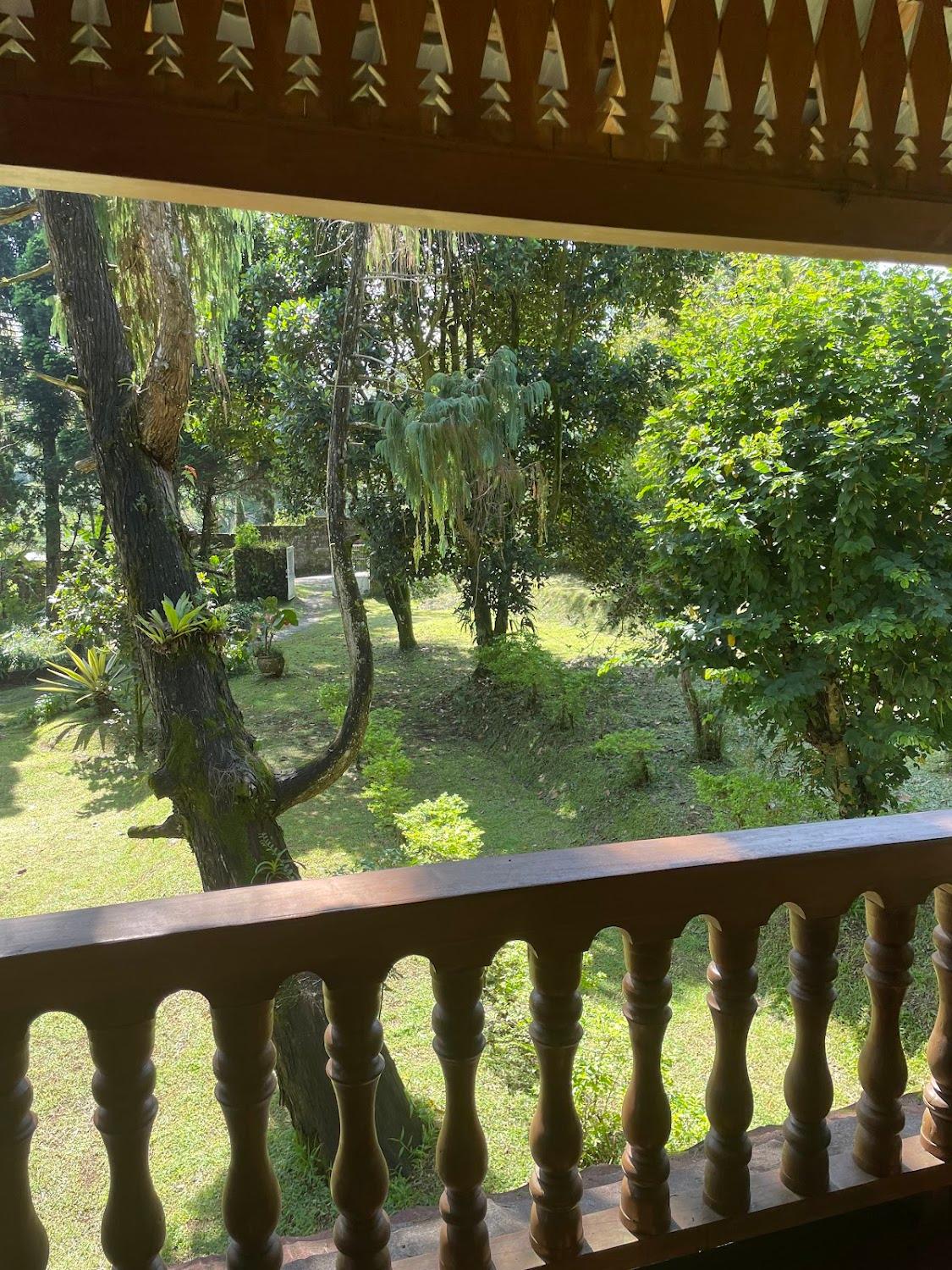 Cover Image for Villa Henny Ariastoeti