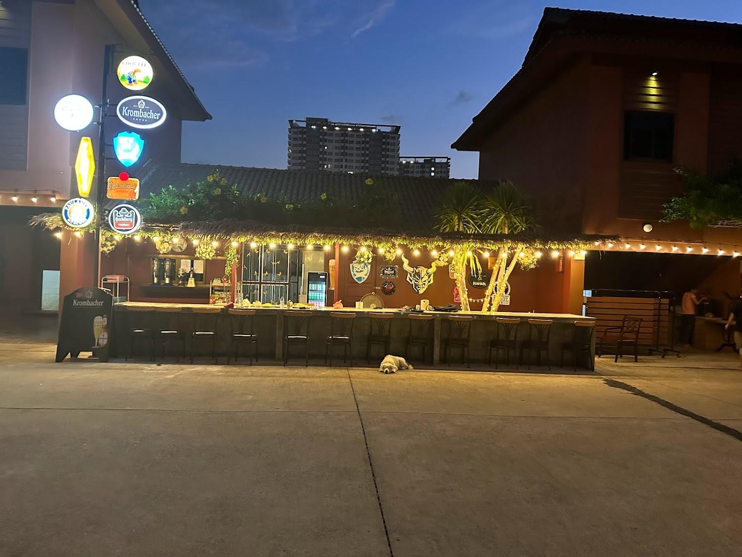 Cover Image for Hi-end Sriracha Resort & Hotel