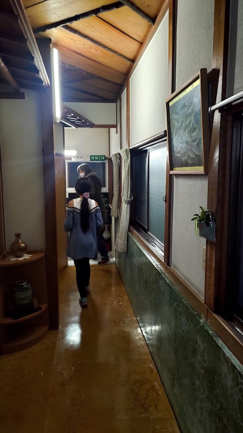Cover Image for ホテル 桐盛館