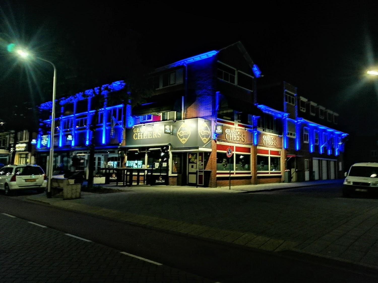 Cover Image for Hotel Royal