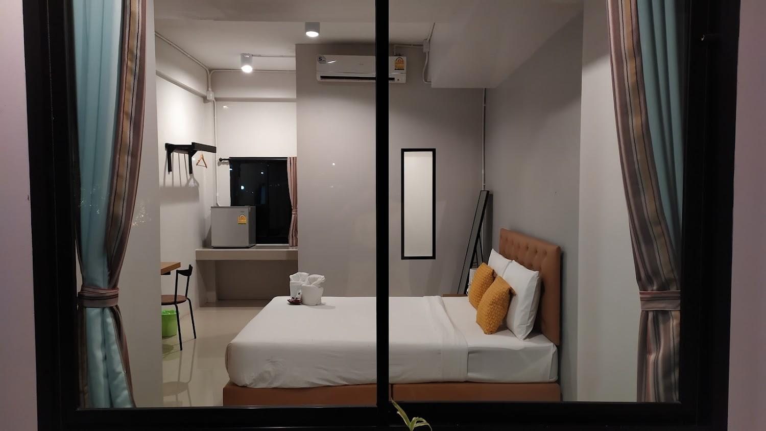 Cover Image for Pugdee Hotel