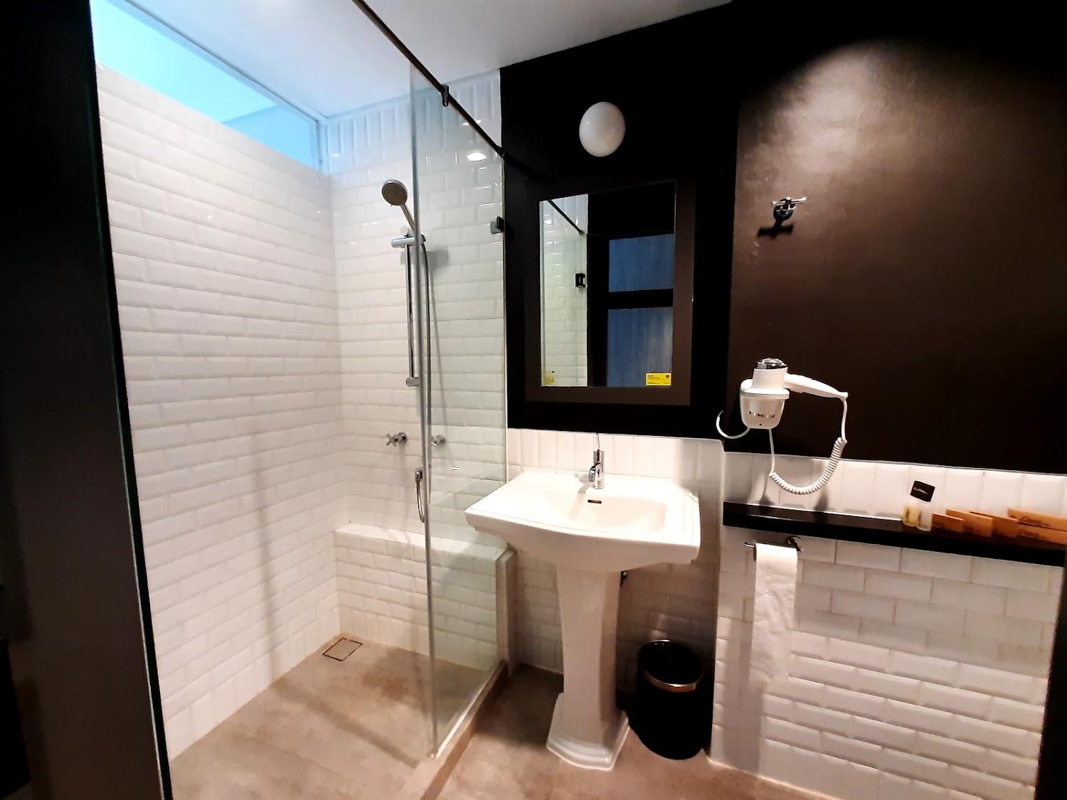 Cover Image for Rooms Inc Semarang