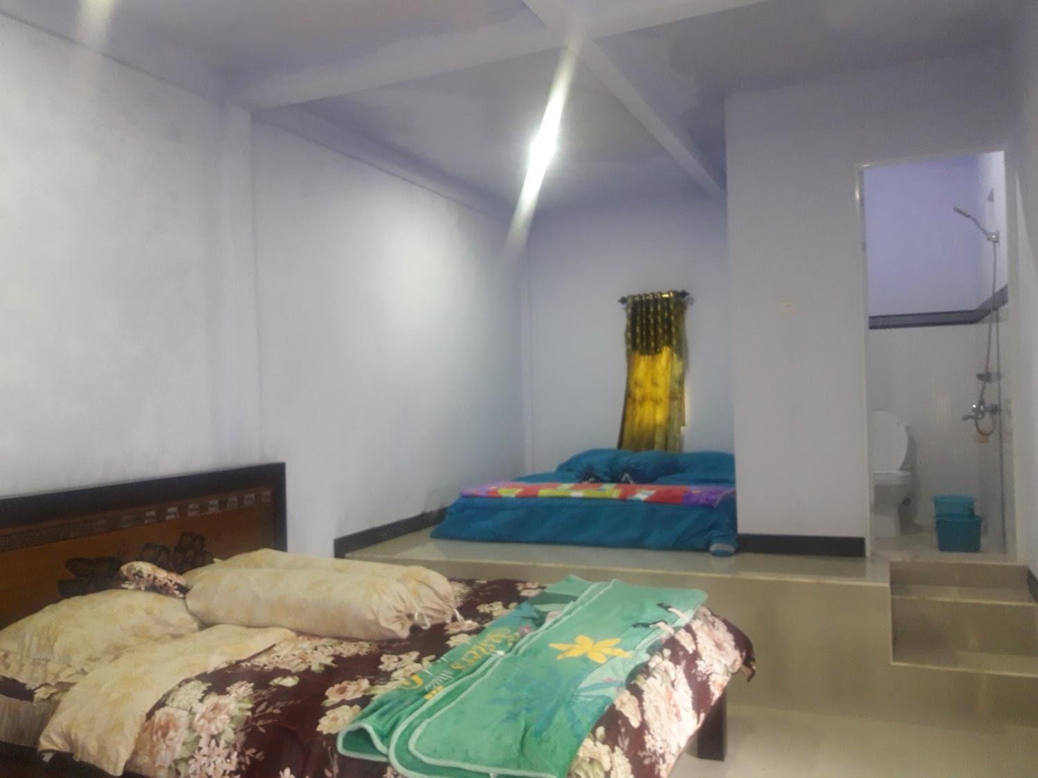 Cover Image for Family Homestay (B. Ulit)
