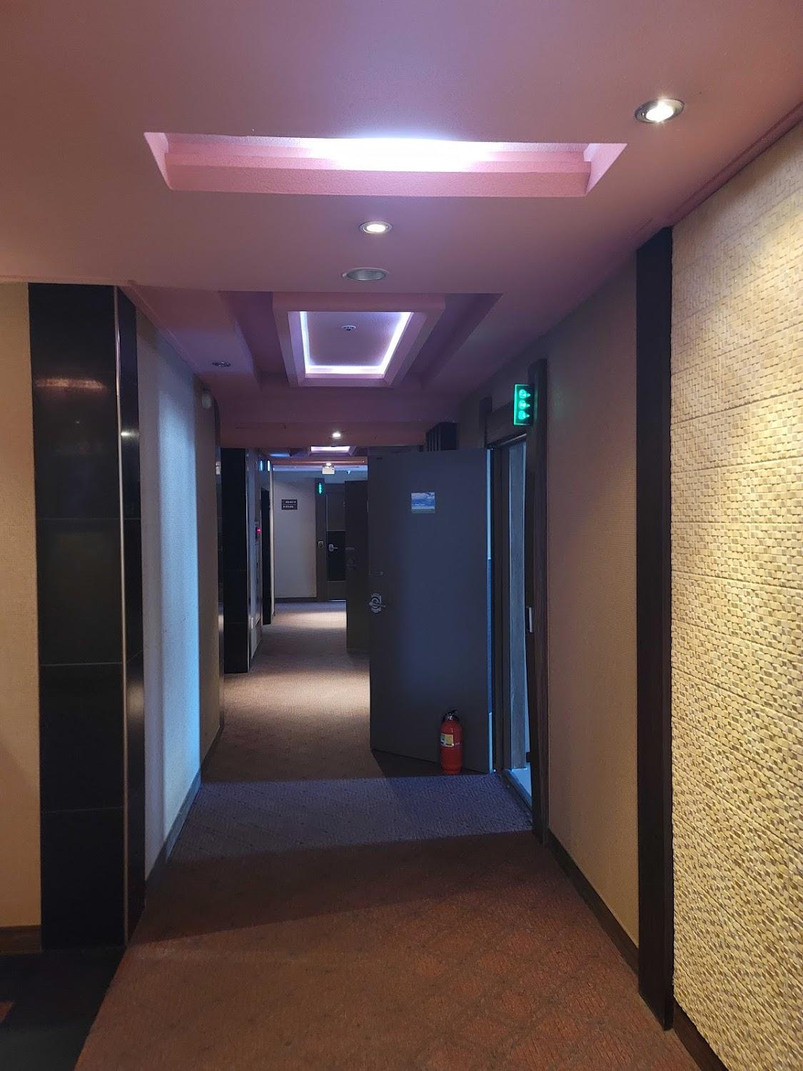 Cover Image for 하와이호텔