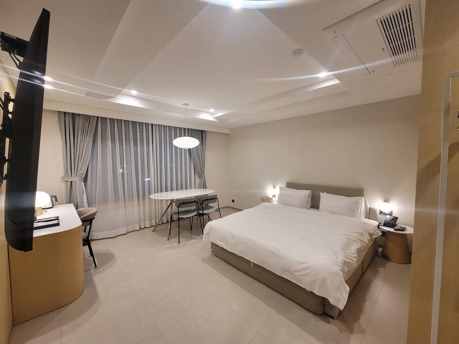 Cover Image for 에이치에비뉴호텔울산삼산점