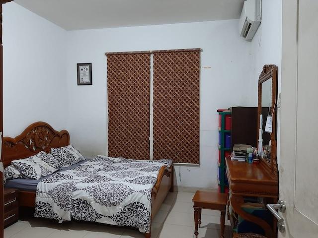 Cover Image for OYO Life 2686 Kost Azalia
