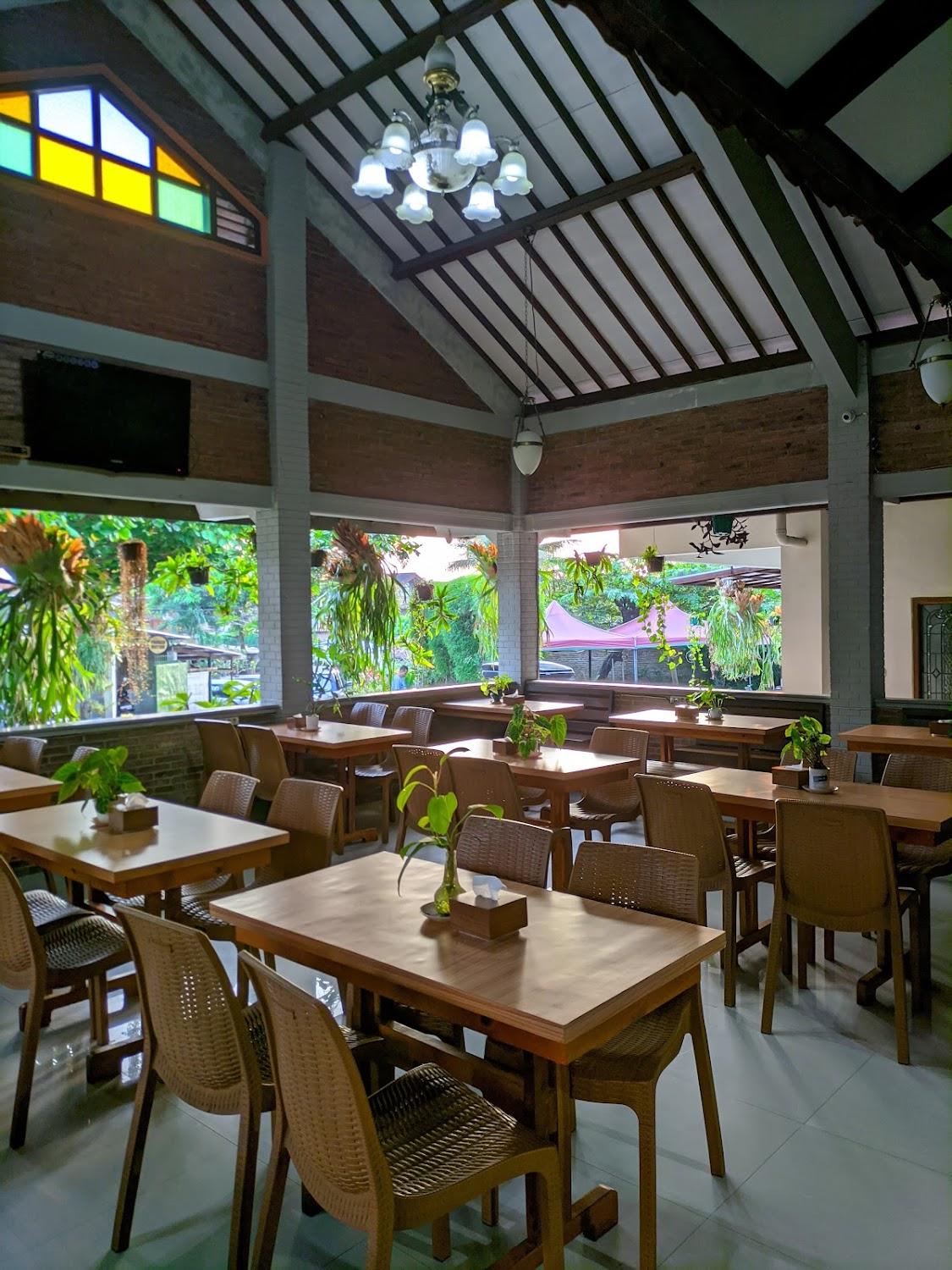 Cover Image for Pondok Indah Hotel