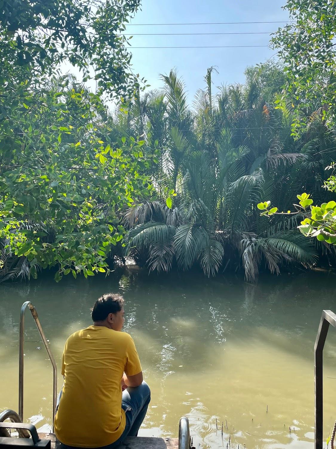 Cover Image for เป็น อยู่ คือ Resort
