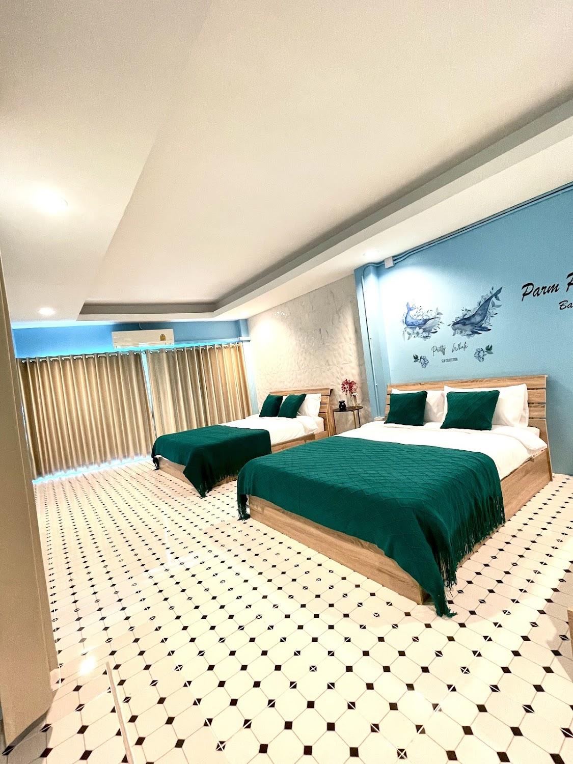 Cover Image for Parm Pool Villa