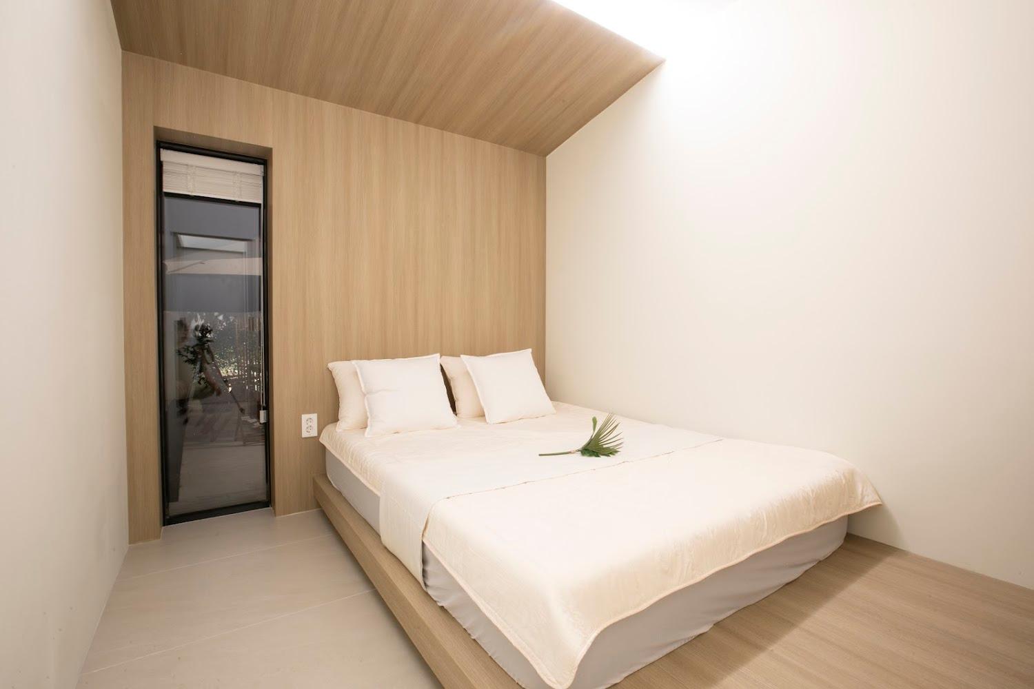 Cover Image for 울산 나사리라온
