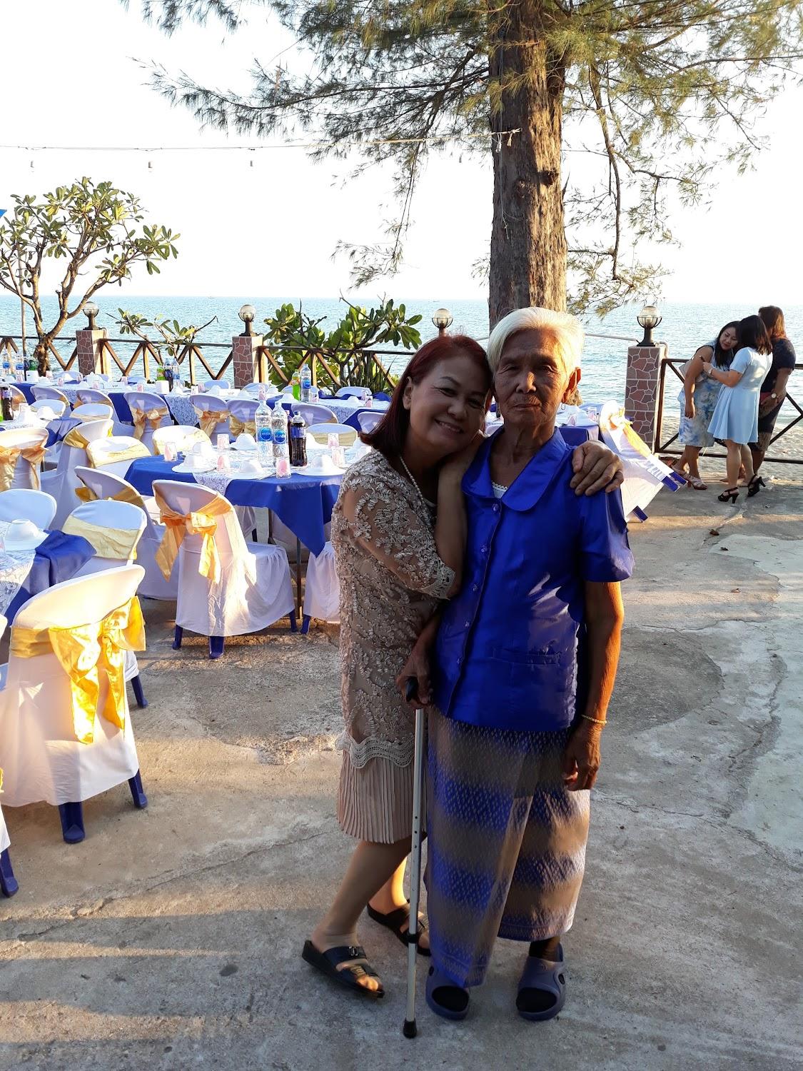 Cover Image for รุ่งนภาลอด์จ