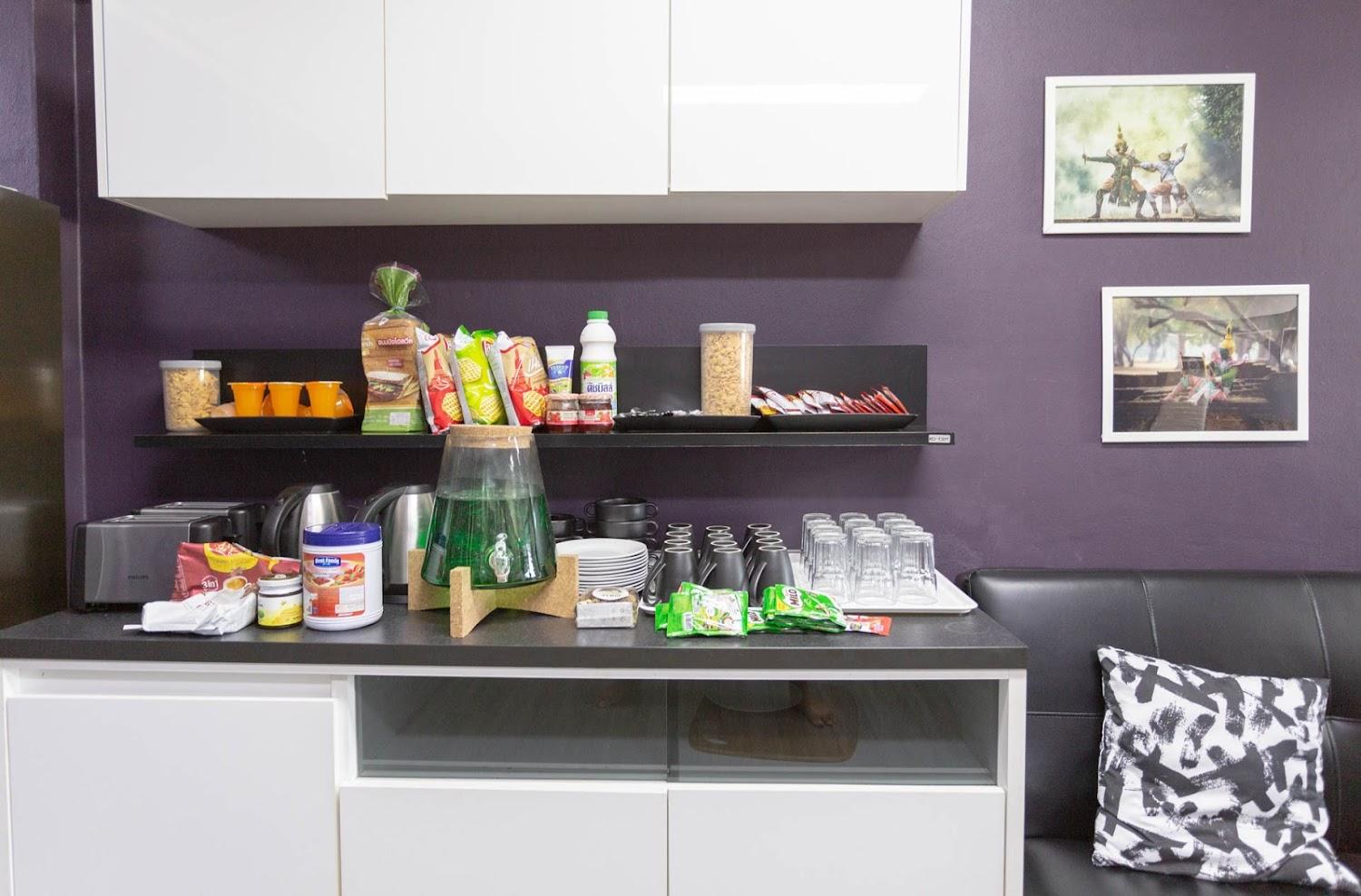 Cover Image for AROUND Hostel