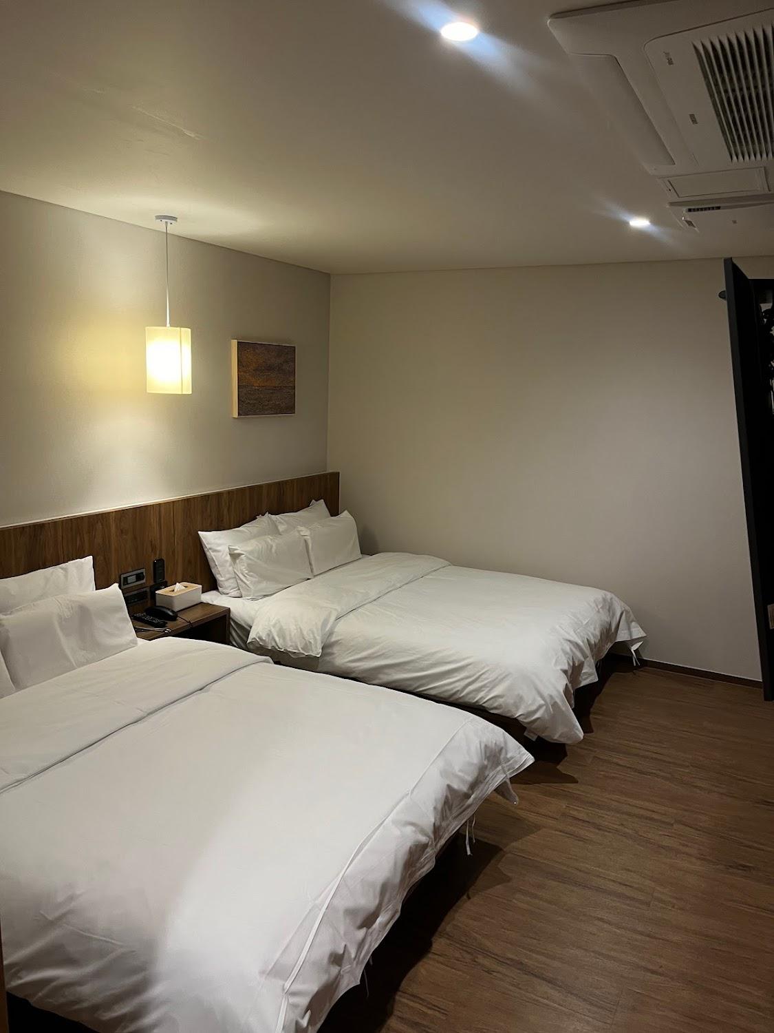 Cover Image for 더휴식 동탄 심작호텔