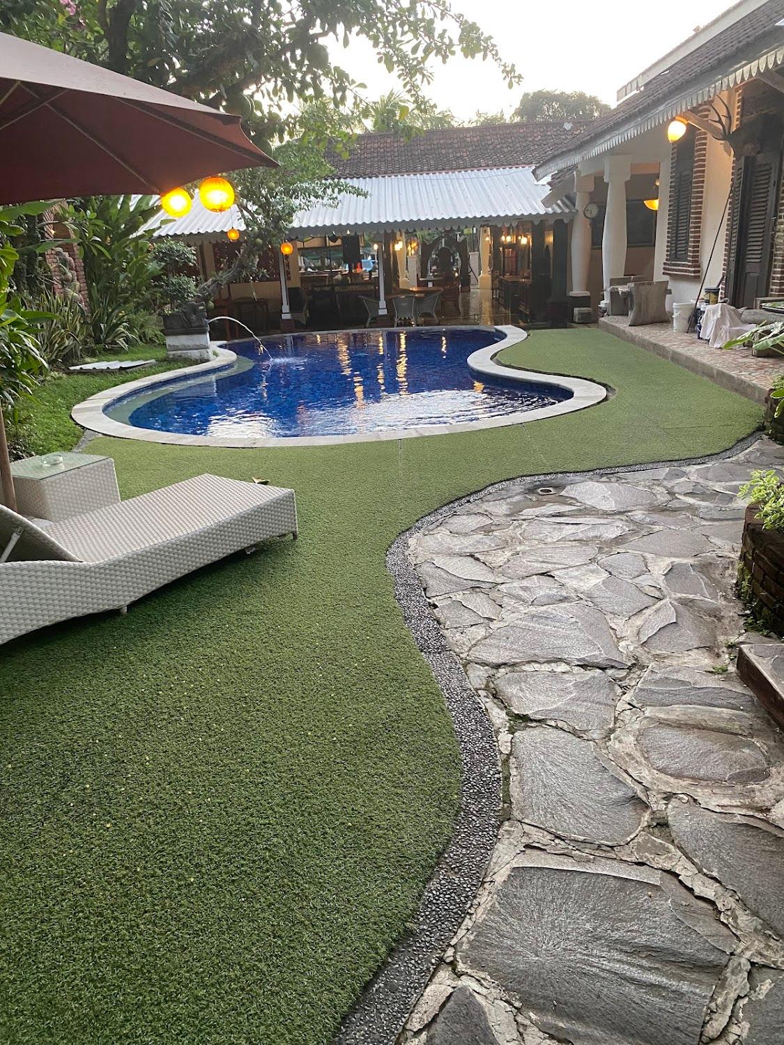 Cover Image for Sendok Hotel Lombok