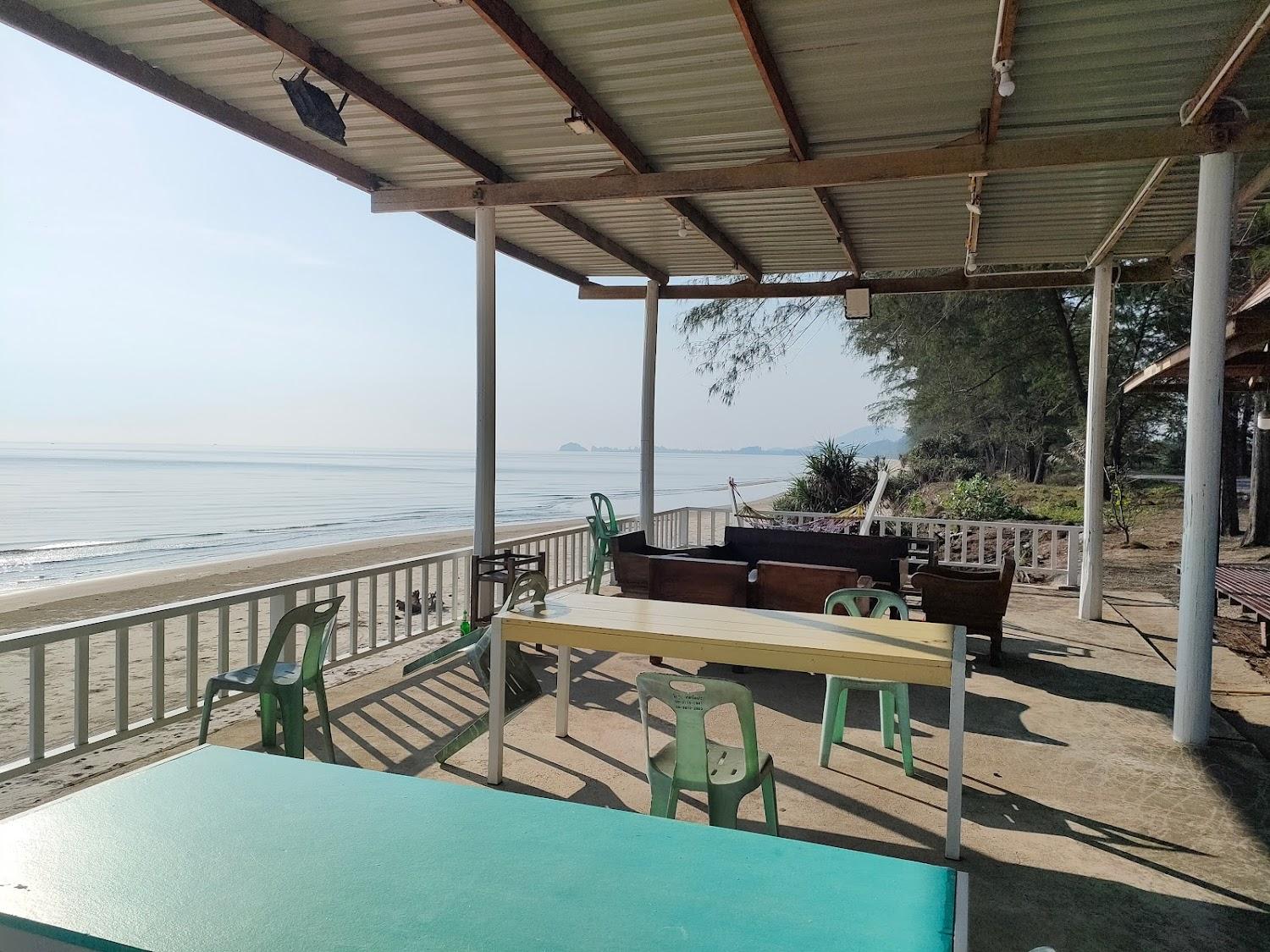 Cover Image for White Sand Beach Resort
