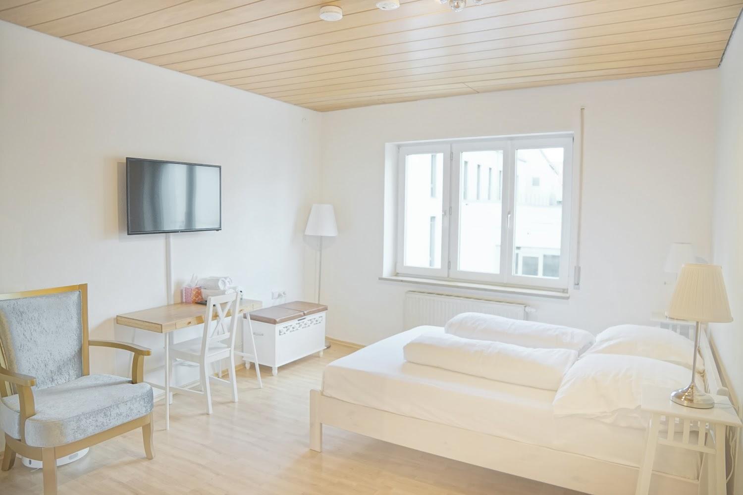 Cover Image for F10 Apartment