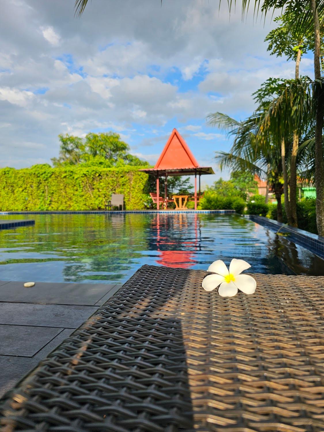 Cover Image for ต้นข้าวรีสอร์ท (Tonkhao Resort)