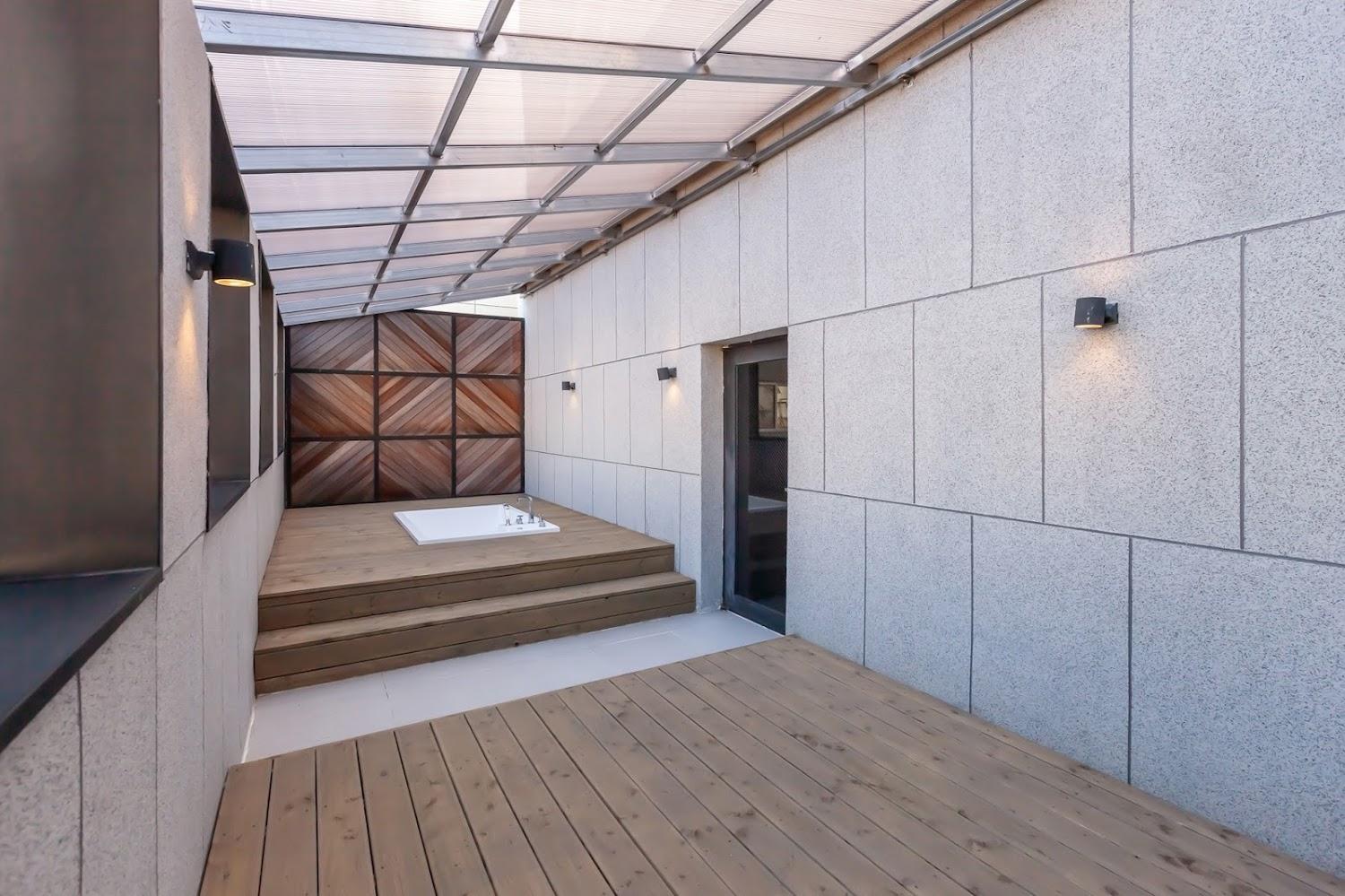 Cover Image for Beomil Brown Dot Hotel