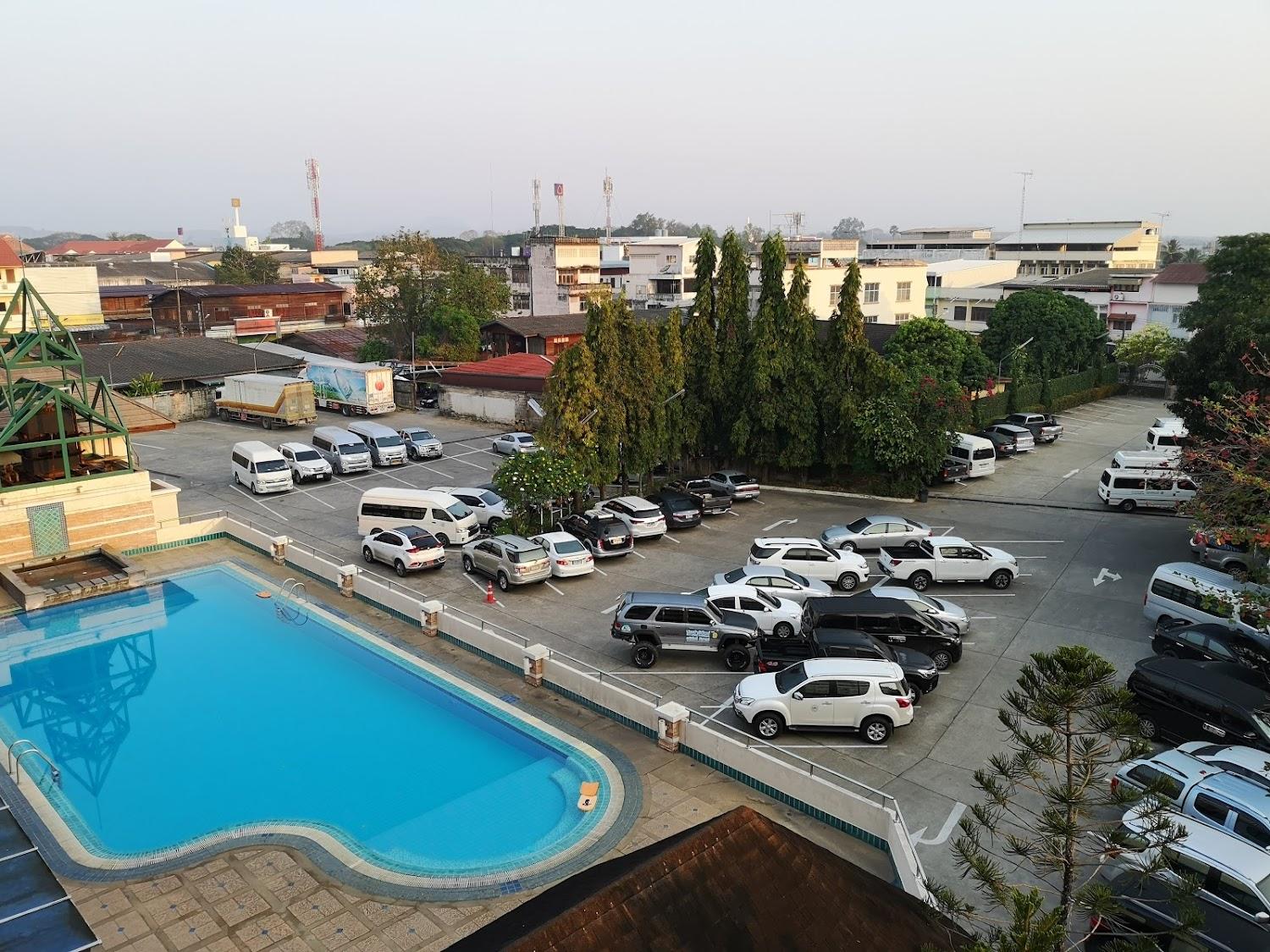 Cover Image for Dhevaraj Hotel