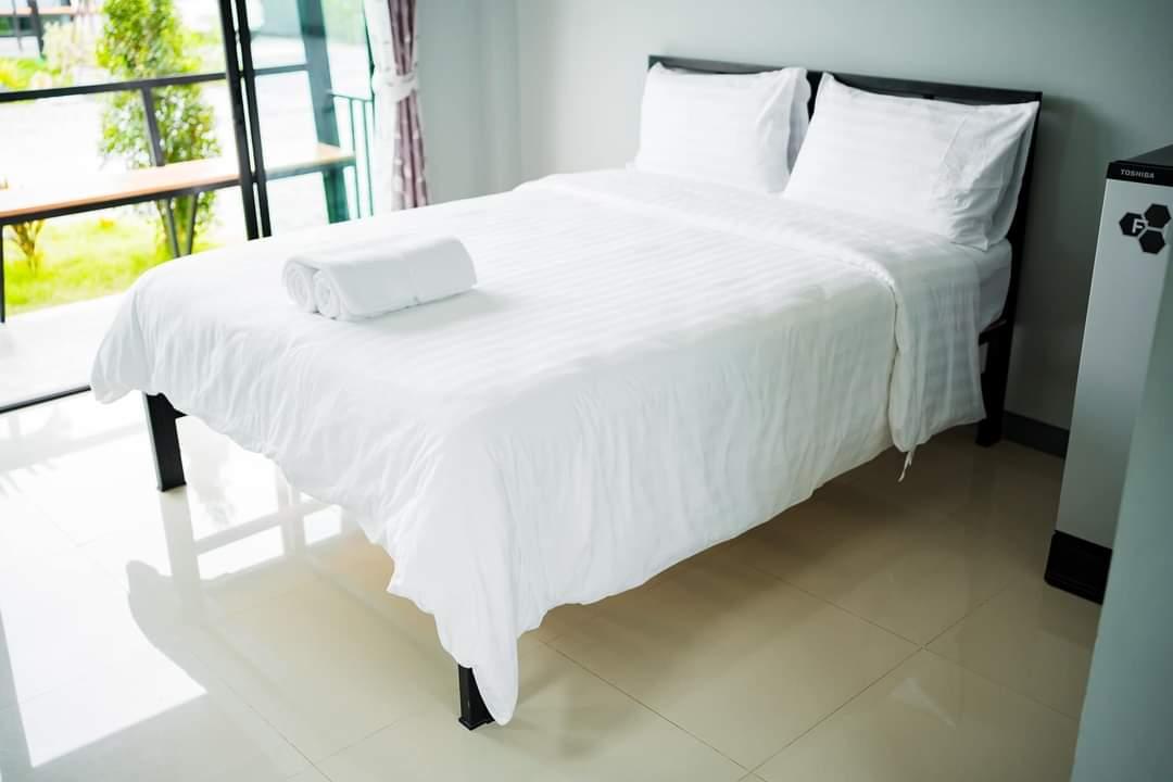 Cover Image for Meena Resort มีนารีสอร์ท