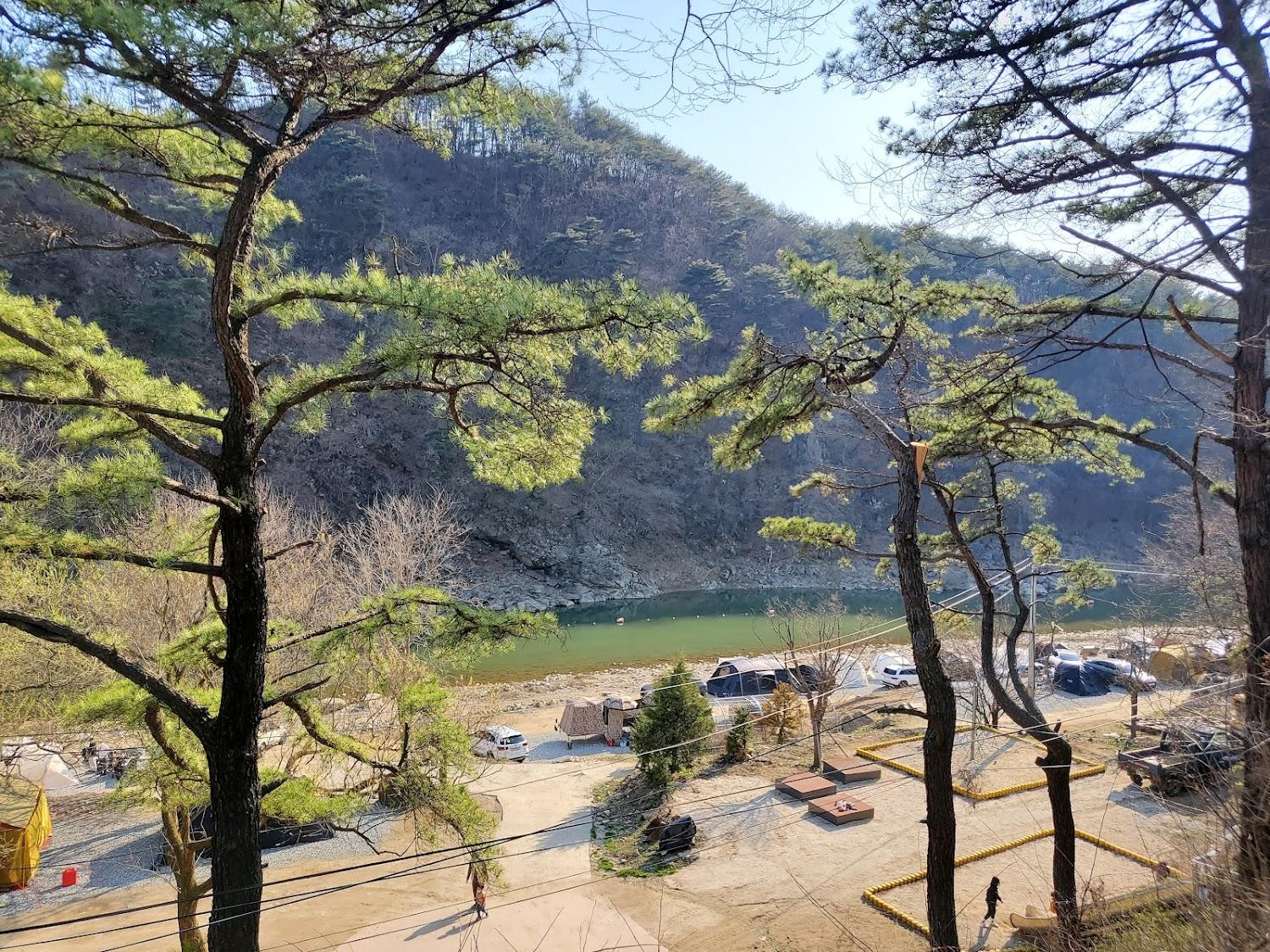 Cover Image for Cheondeungsan campsites
