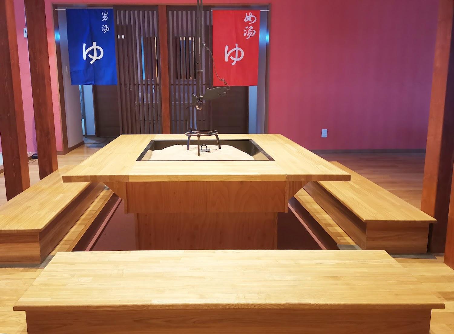 Cover Image for 白宫别館 しらみや別館 White House Annexe