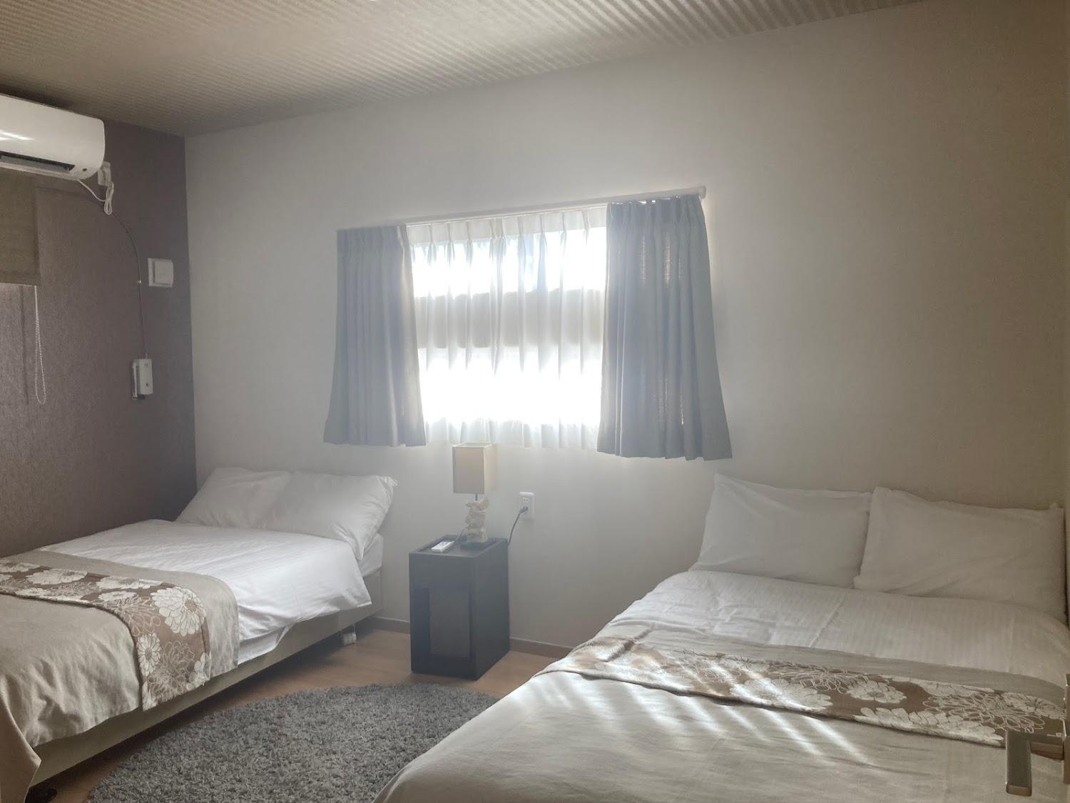 Cover Image for Hotel ESTRELLAS
