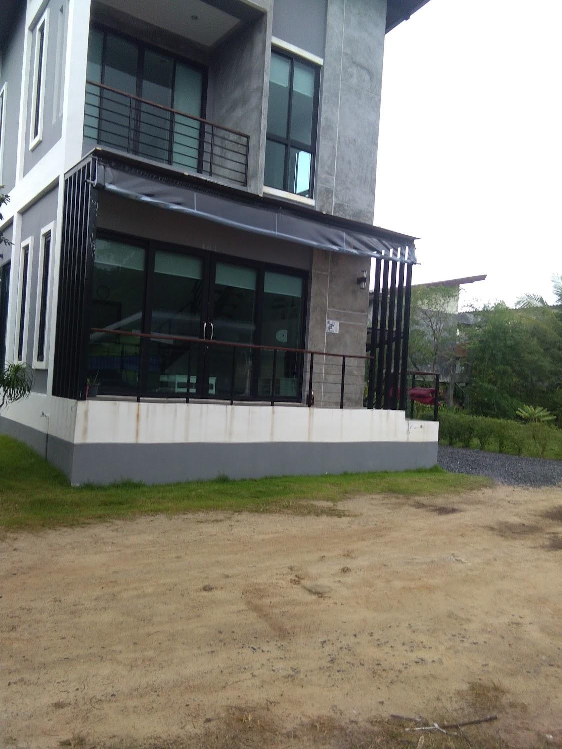 Cover Image for BR House