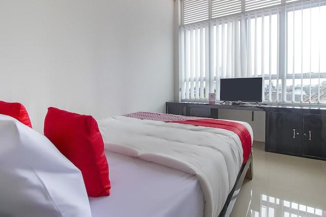 Cover Image for SUPER OYO 3784 Restu Inn